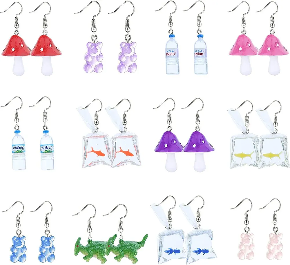 12 Paare süße lustige Ohrringe für Mädchen Frauen Bär Dinosaurier Erdbeere Ananas Pilz Goldfisch Dangle Piercing Seltsame Ohrringe