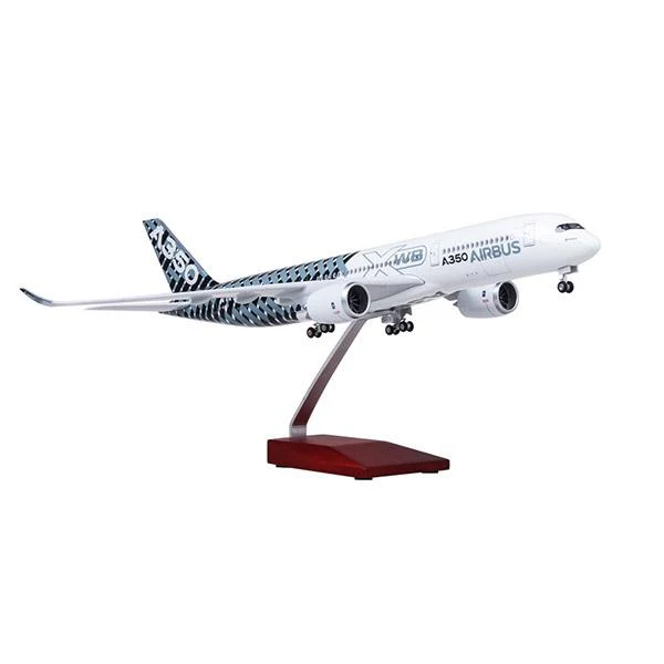 1:142 Carbon Fiber Airbus 350 XWB Airplane Model