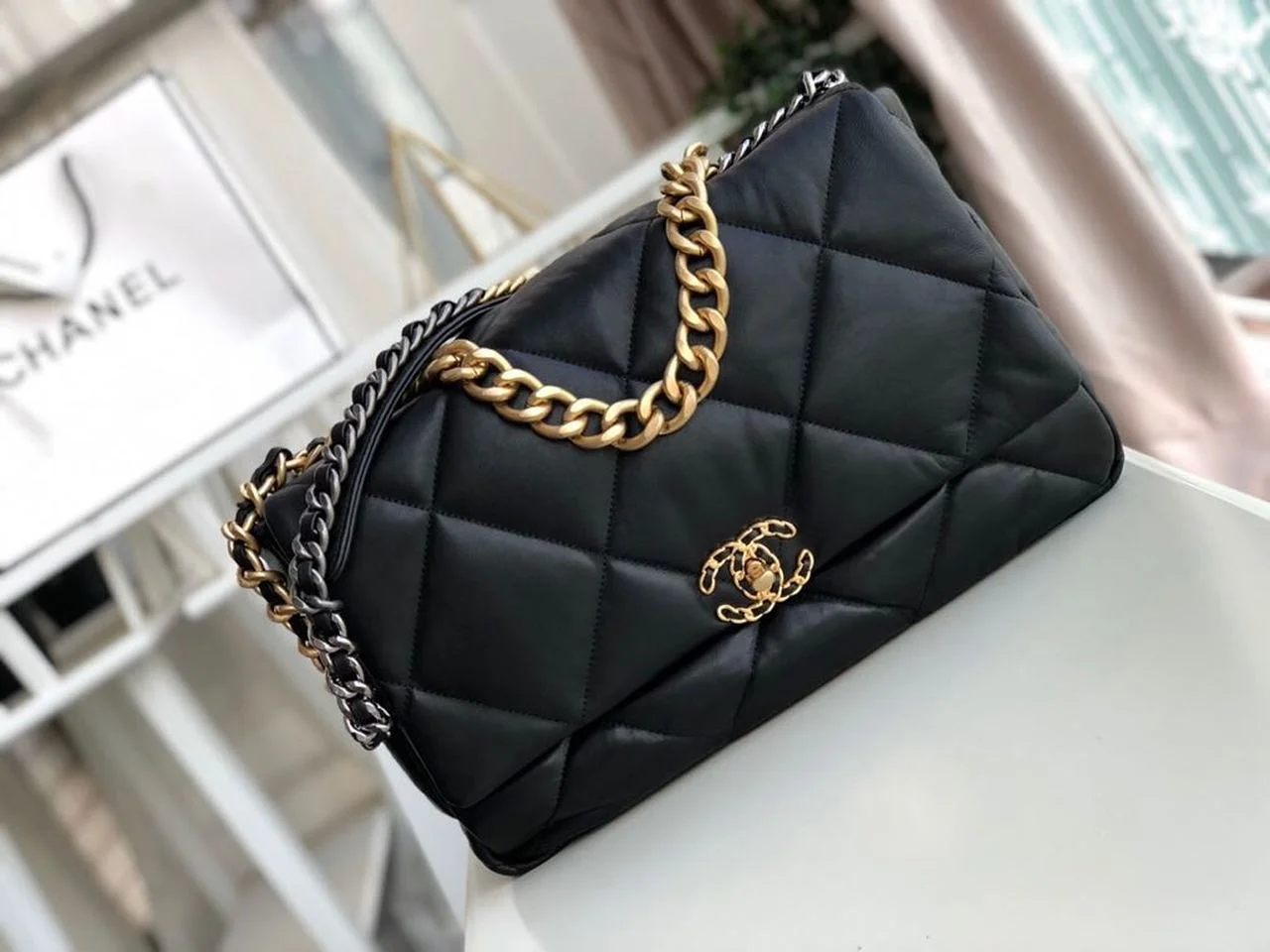 Chanel 19 Maxi Handbag Black For Women, Women’s Bags, Shoulder And Crossbody Bags 14in/36cm AS1162 B04852 94305