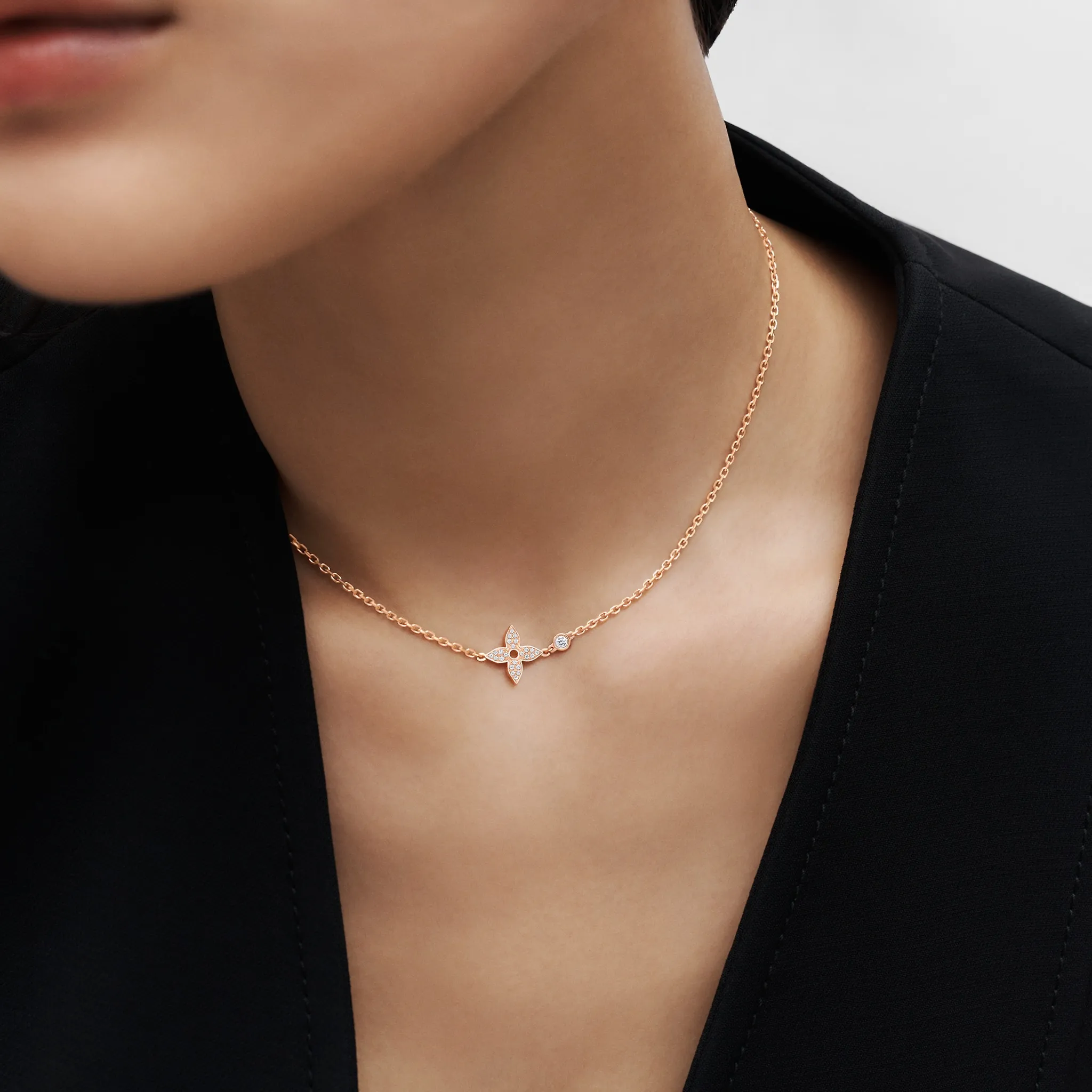 Idylle Blossom Rose Gold and Diamond Pendant