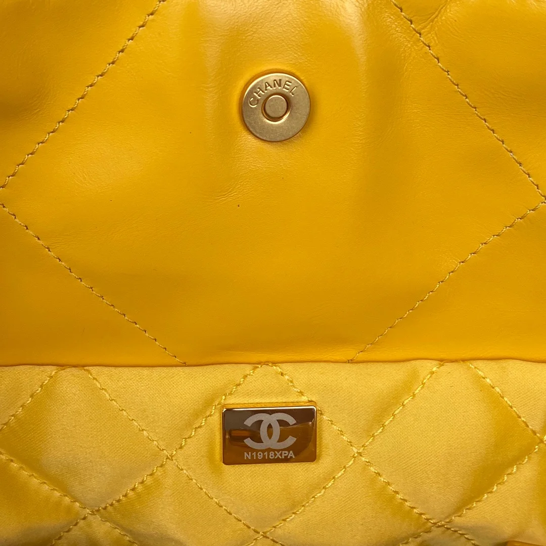 Chanel 22 Handbag Gold Hardware Shiny Yellow For Women, Women’s Handbags, Shoulder Bags 16.5in/38cm AS3261