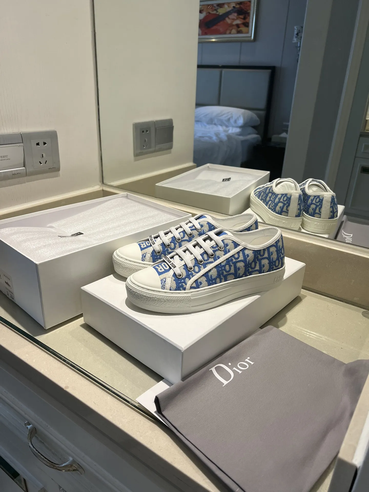 D new arrival women sneakers 02