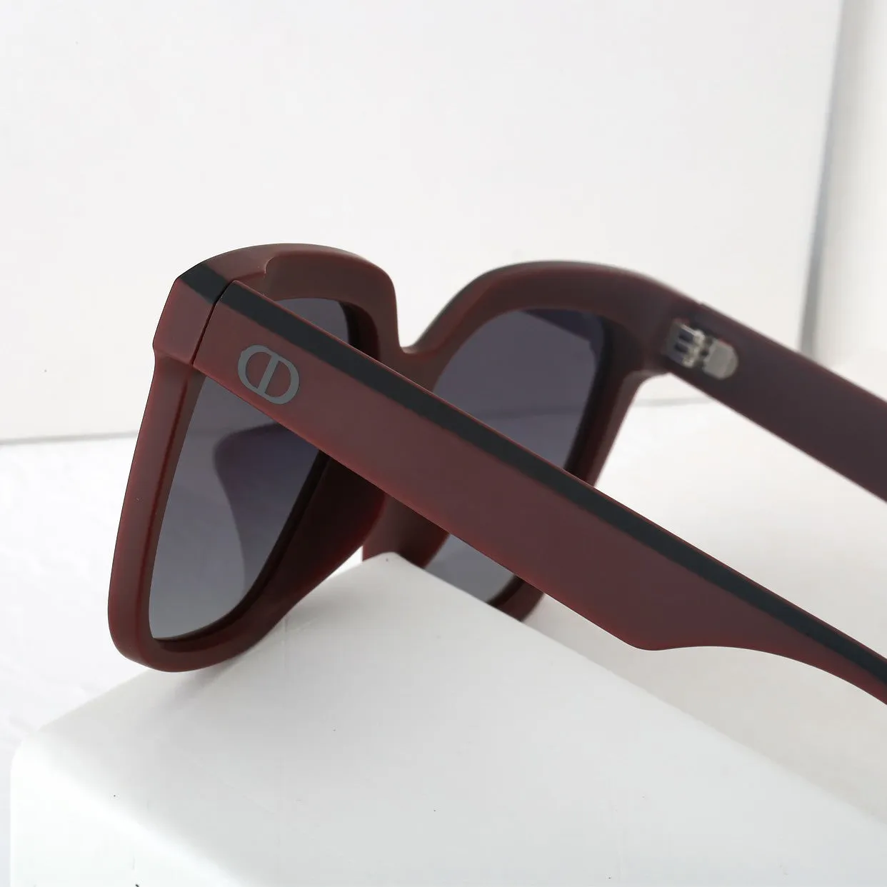4 color simple double color polarized sunglasses