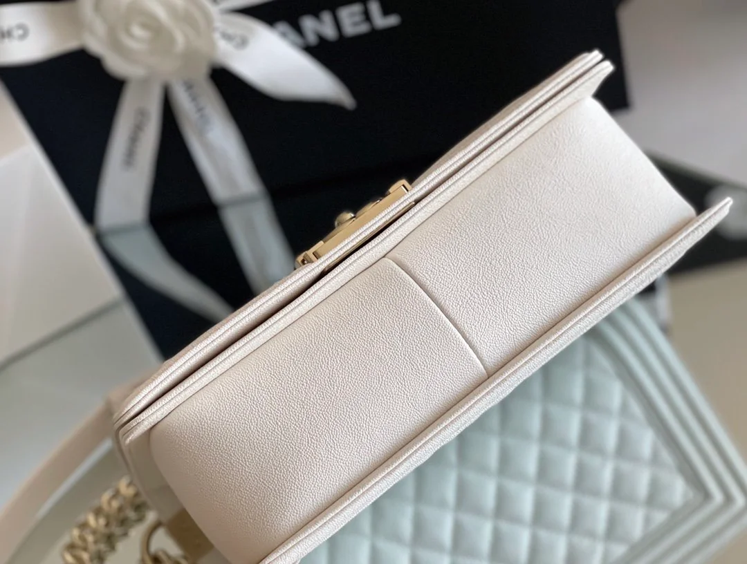 Chanel Medium Classic Flap Bag 25cm White For Women A67086