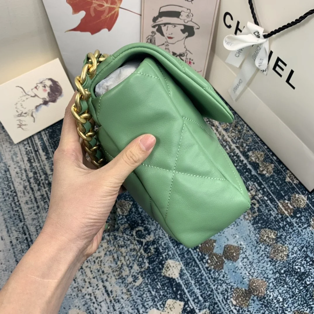 Chanel 19 Flap Bag Gold Hardware Green For Women, Women’s Handbags, Shoulder Bags 10.2in/26cm AS1160