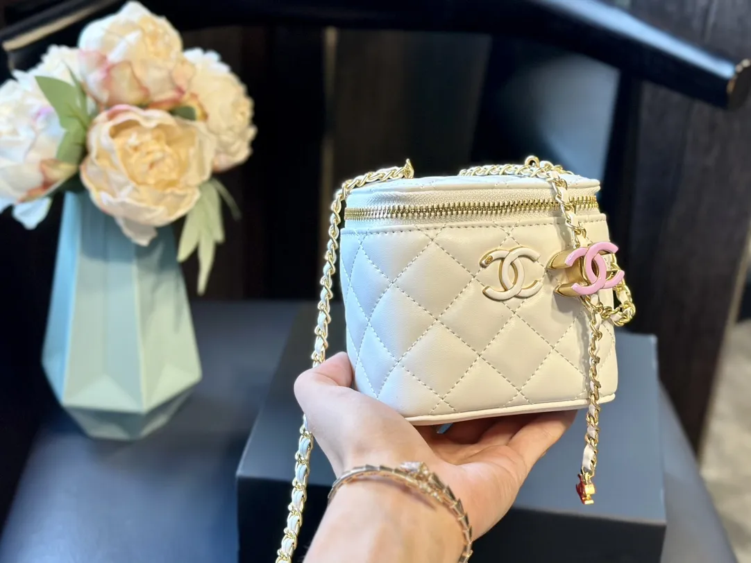 Small Vanity Case White Patent Leather Antique Gold Hardware