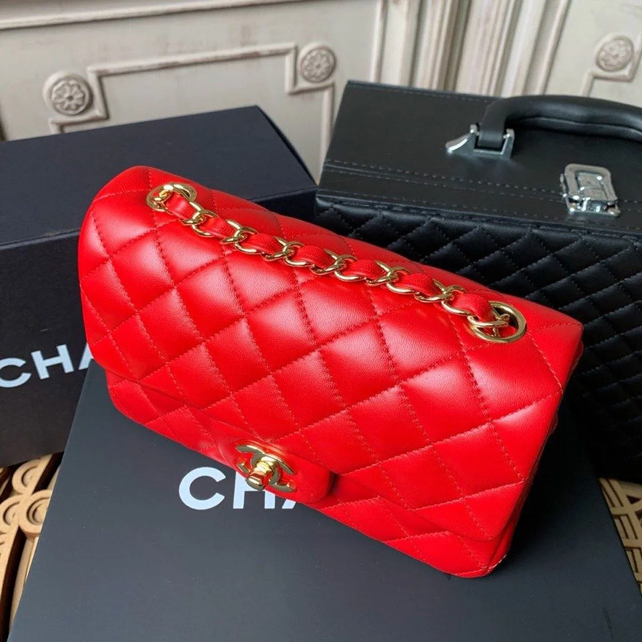 Chanel Mini Flap Bag Red For Women, Women’s Bags, Women’s Bag, Shoulder And Crossbody 7.8in/20cm A69900