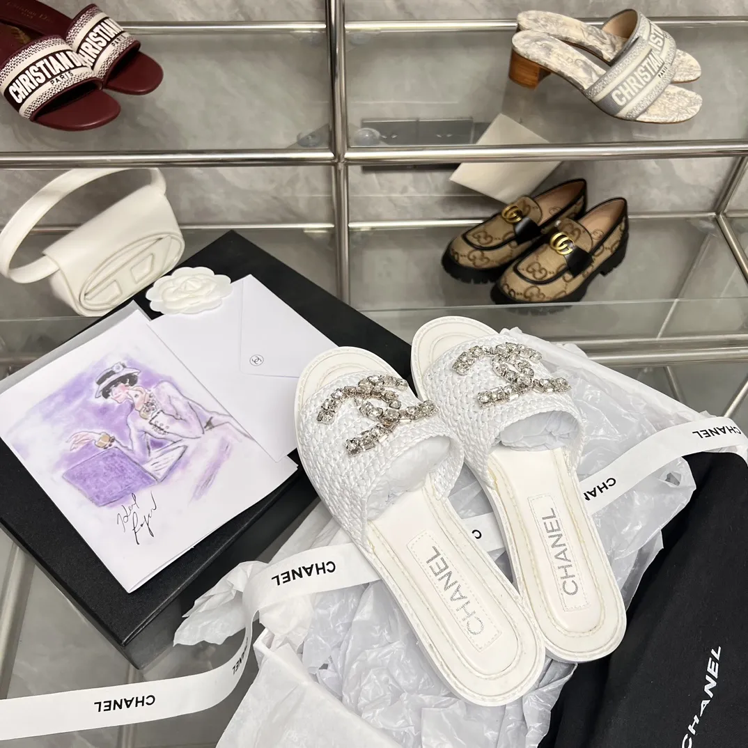 CC new arrival women slippers 001