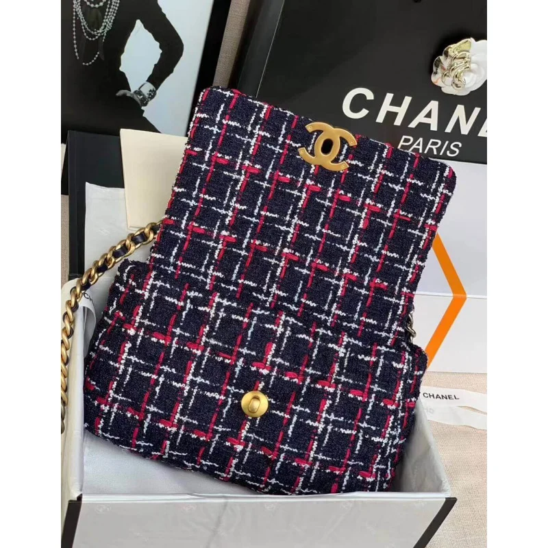 Chanel 19 Flap Bag In Tweed As1160