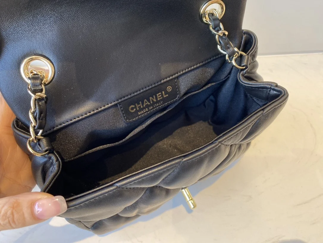 Chanel Small Flap Bag Gold Hardware Black For Women, Women’s Handbags, Shoulder Bags 7.5in/19cm AS2232