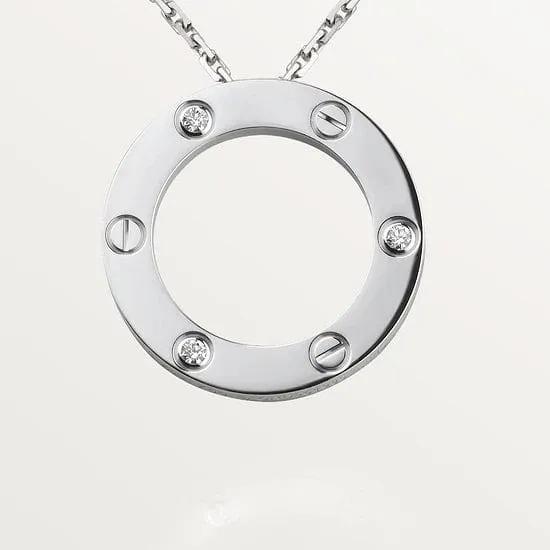 car The London Love Necklace With 3 Diamonds