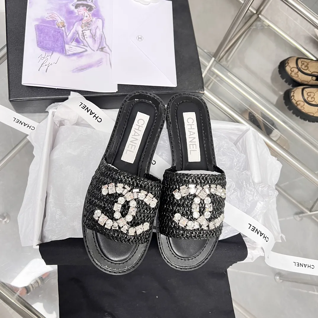 CC new arrival women slippers 001