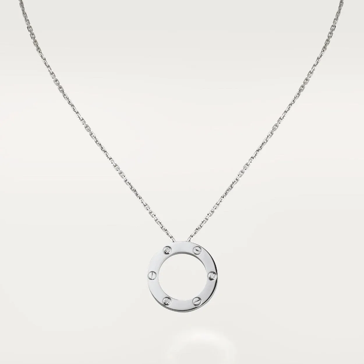 car The London Love Necklace With 3 Diamonds