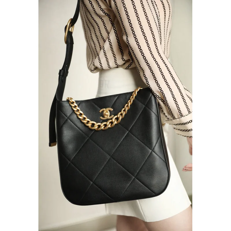 Chanel Hobo Handbag Calfskin Black As2844