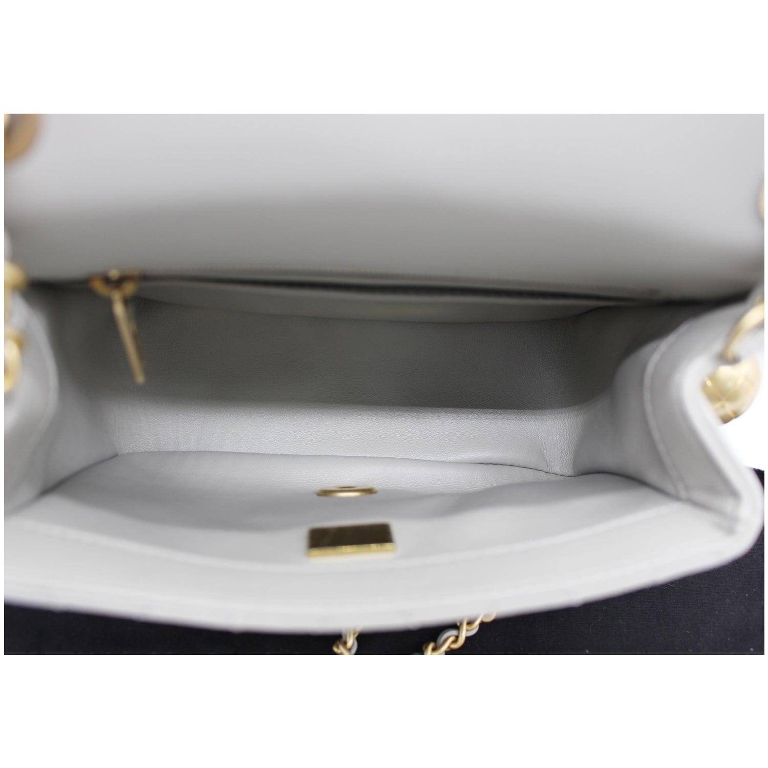 Lambskin Quilted CC Pearl Crush Mini Flap Light grey