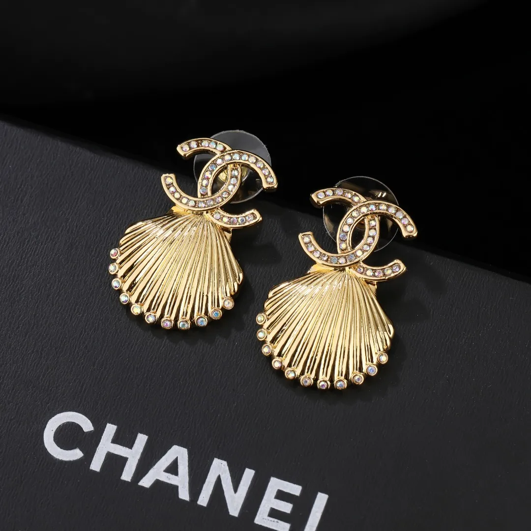 CC Earrings 0008