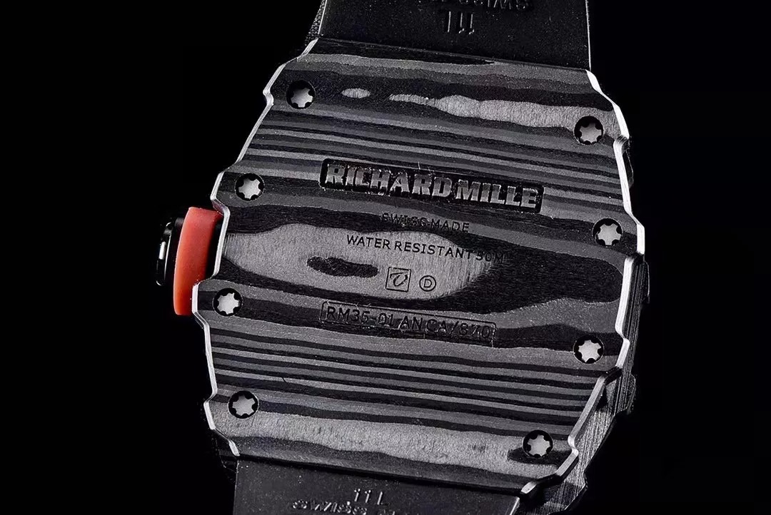 RM 35-01 Black Bezel Red Markers Black Rubber Strap KV RUML3