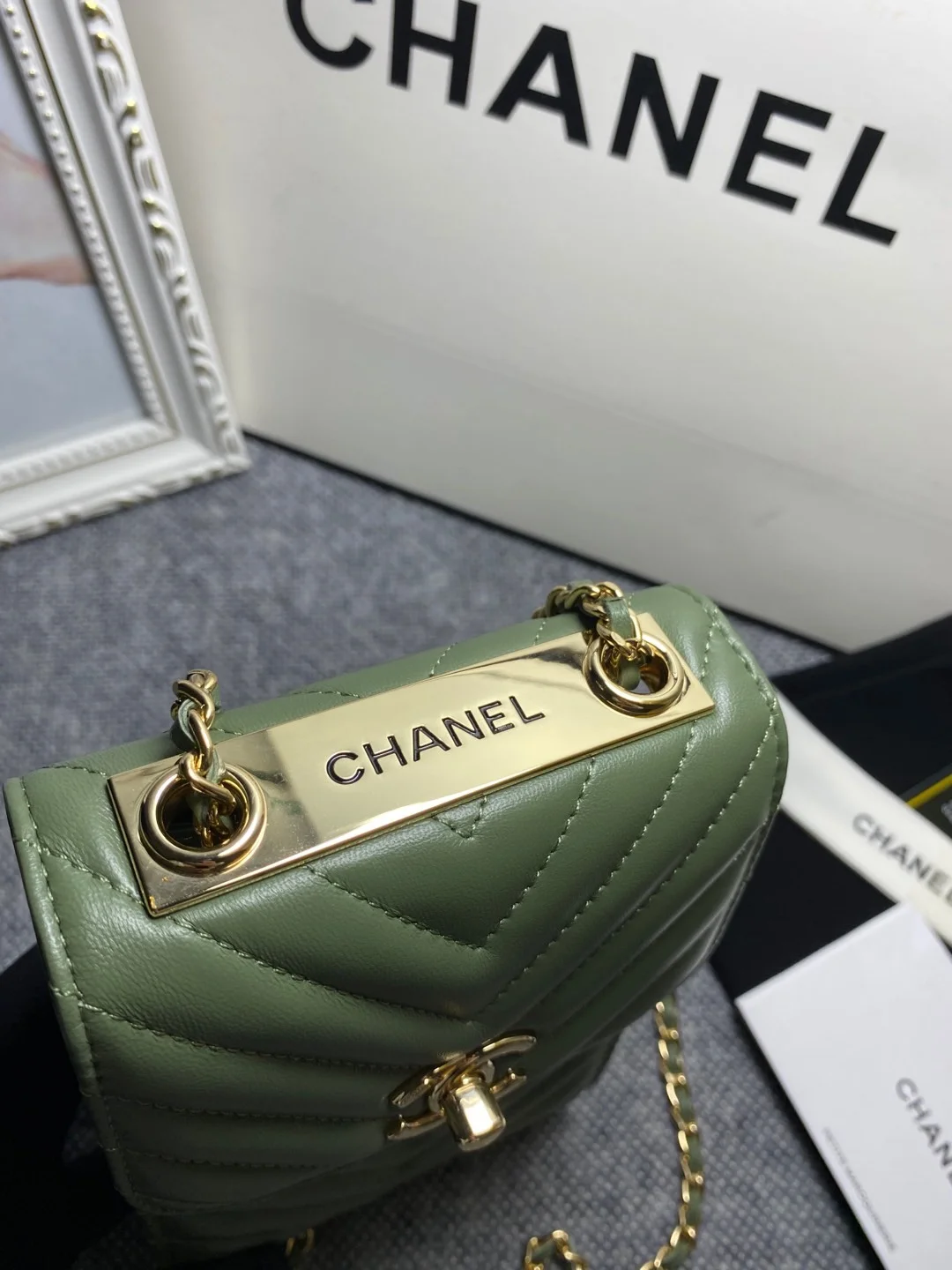 Chanel Chevron Trendy Cc Phone Olive Bag For Women 18cm/7in