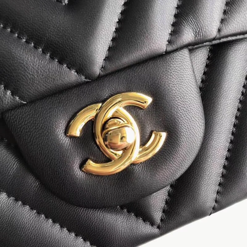 Chanel Chevron Lambskin 17Cm Class-Flap Bag 1115