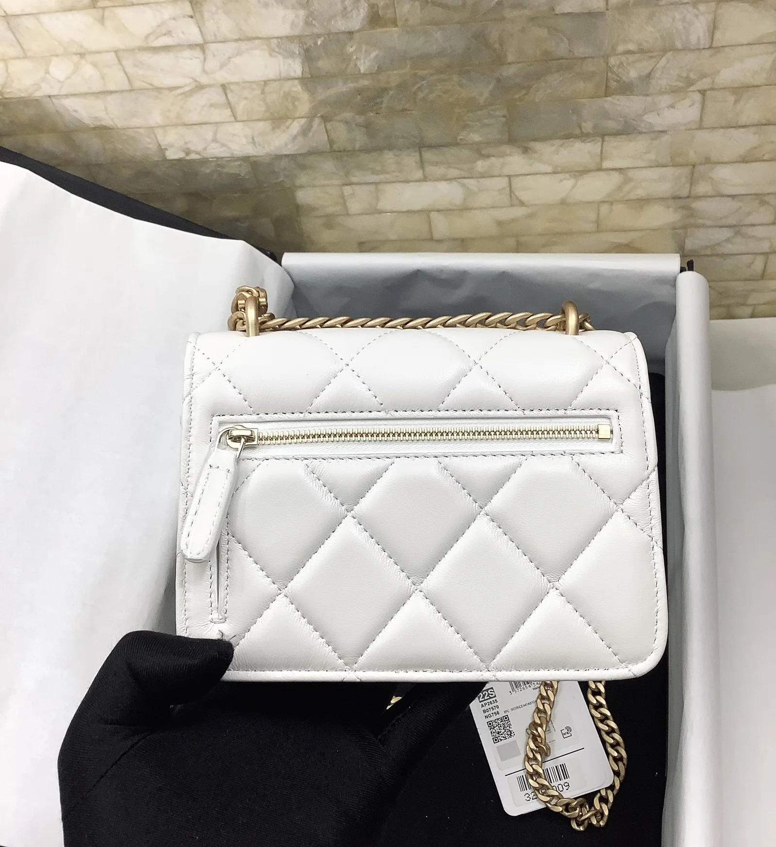 Chanel Spring And Summer 22C White For Women, Women’s Bags 6.1in/15.5cm