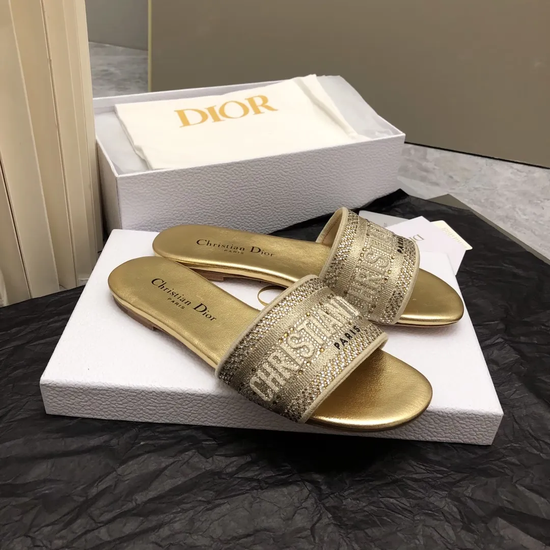 D new arrival women slippers with diamond