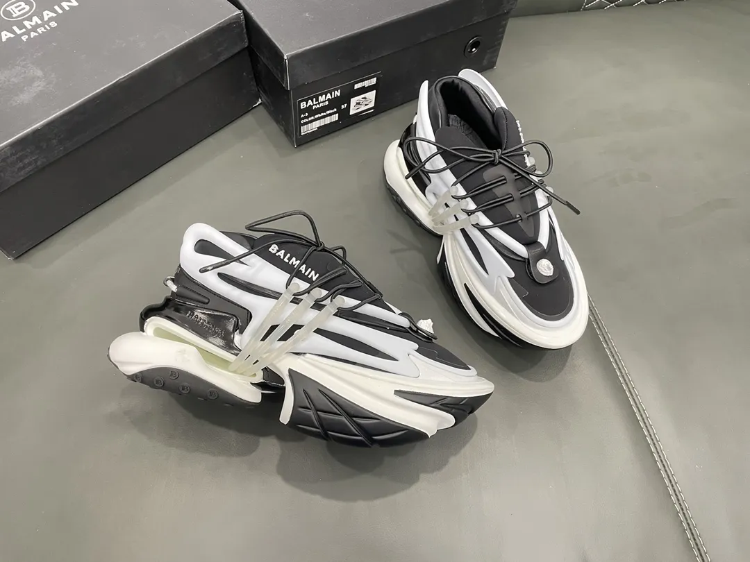 BAM man and women shoes heels 8 cm white black