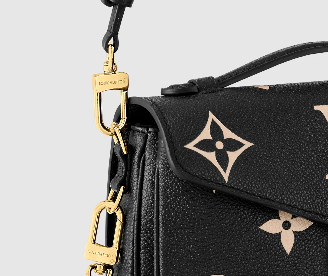 Pochette Métis East West M46596