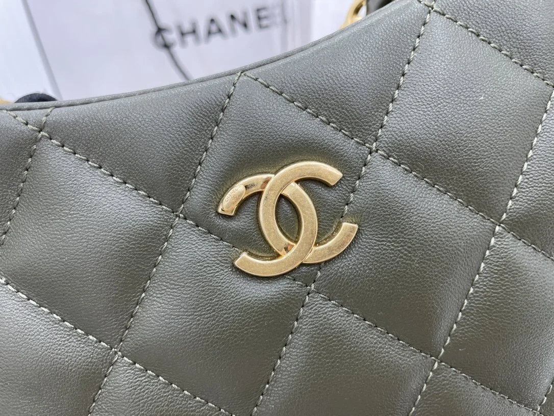 Chanel Hobo Handbag Emerald Green For Women, Women’s Bags 9.4in/24cm