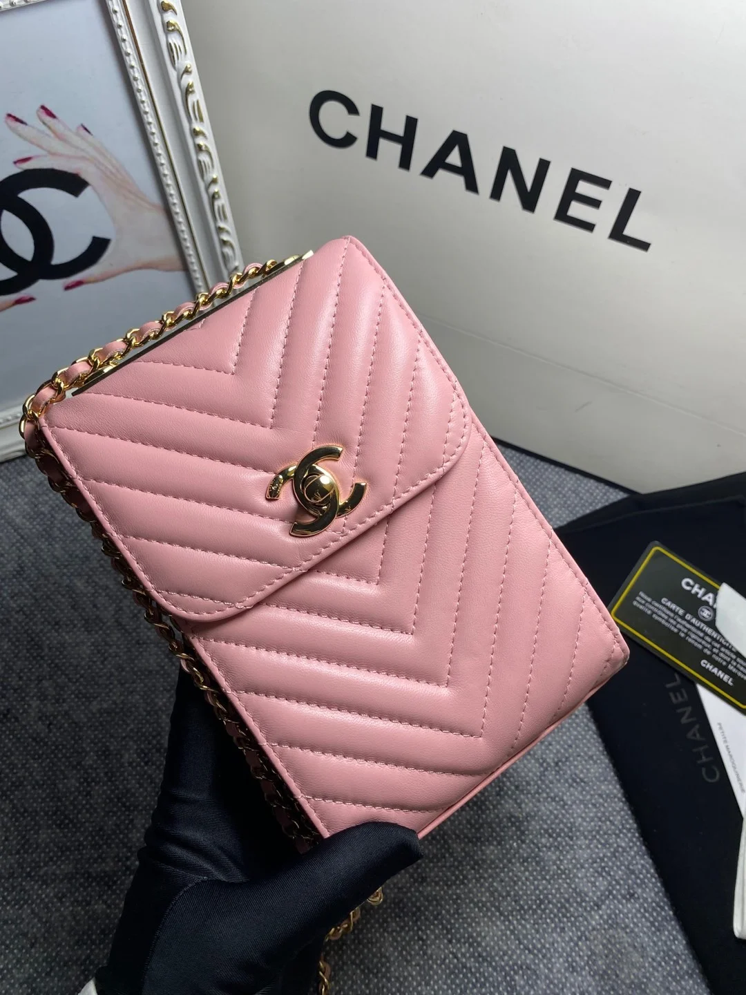 Chanel Chevron Trendy Cc Phone Pink Bag For Women 18cm/7in