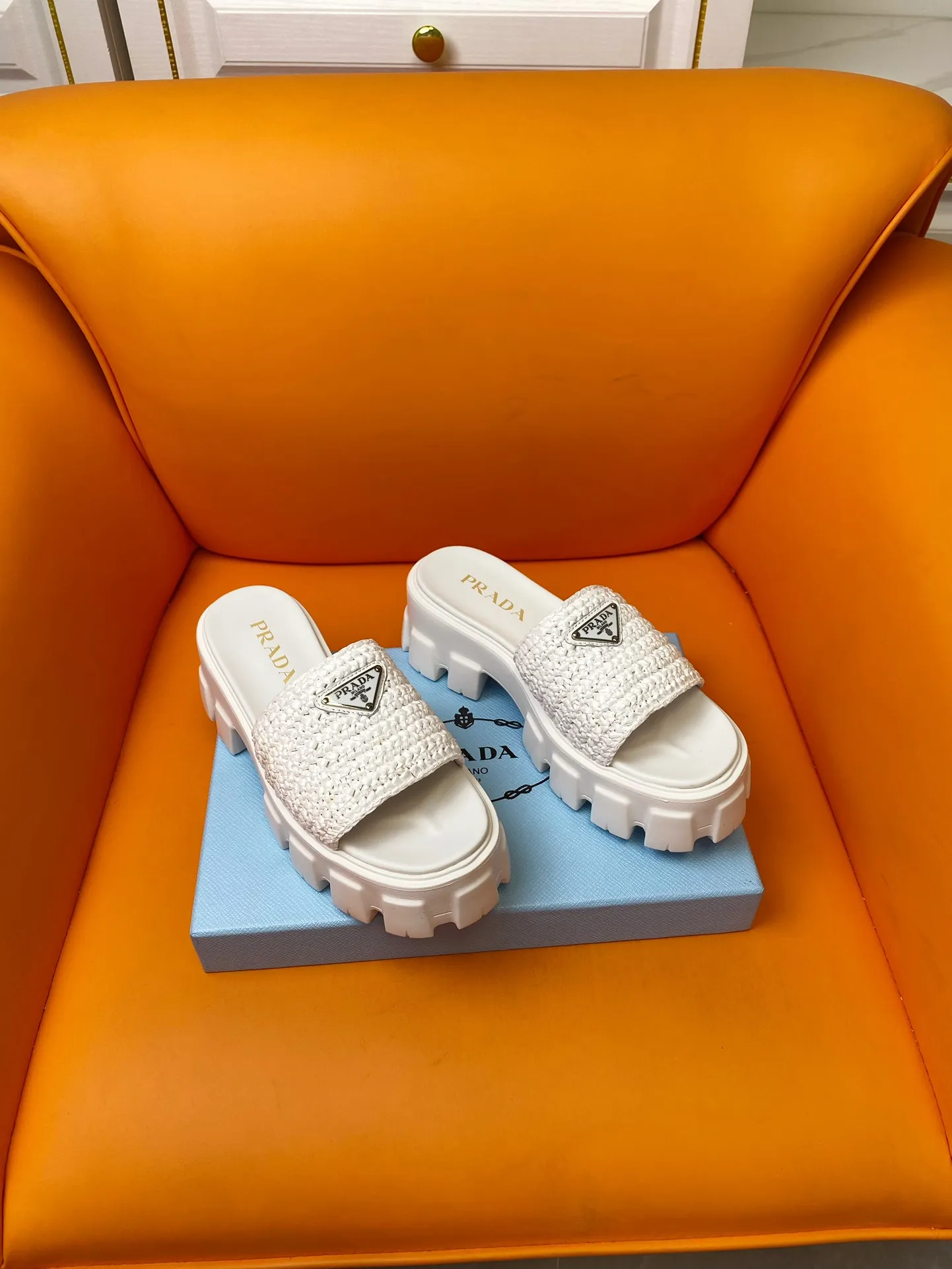 Pra 2024 new arrival women slippers