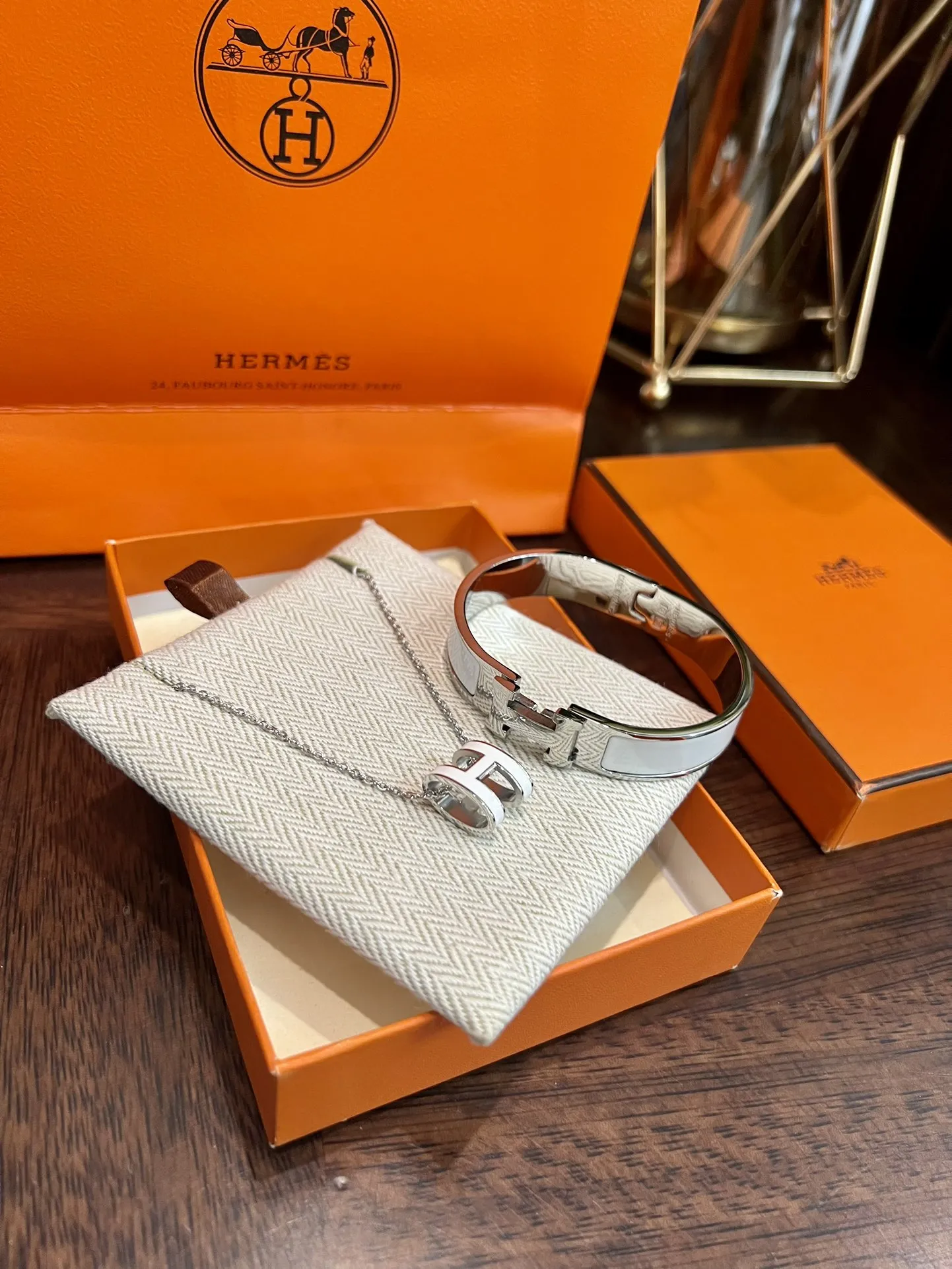 H new arrival bracelet + necklace set