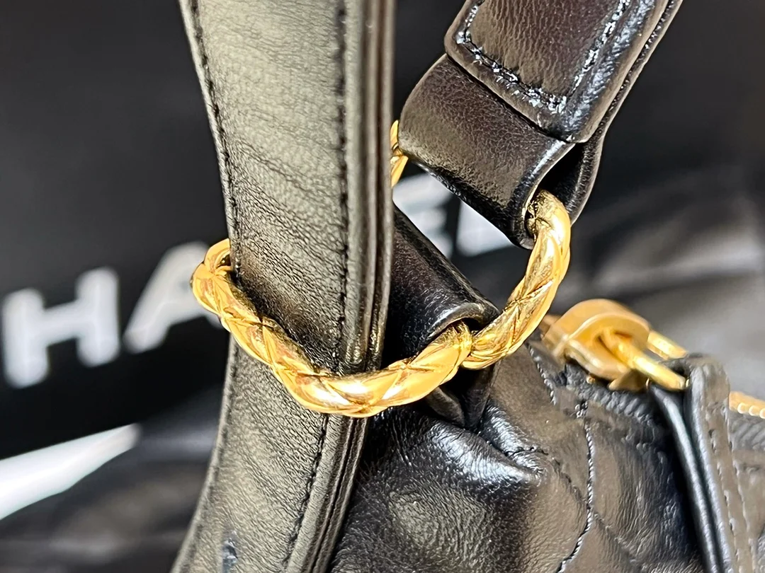 Chanel Maxium Old Hobo Bag Black For Women, Women’s Bags 14.4in/37cm AS3488 B08857 94305