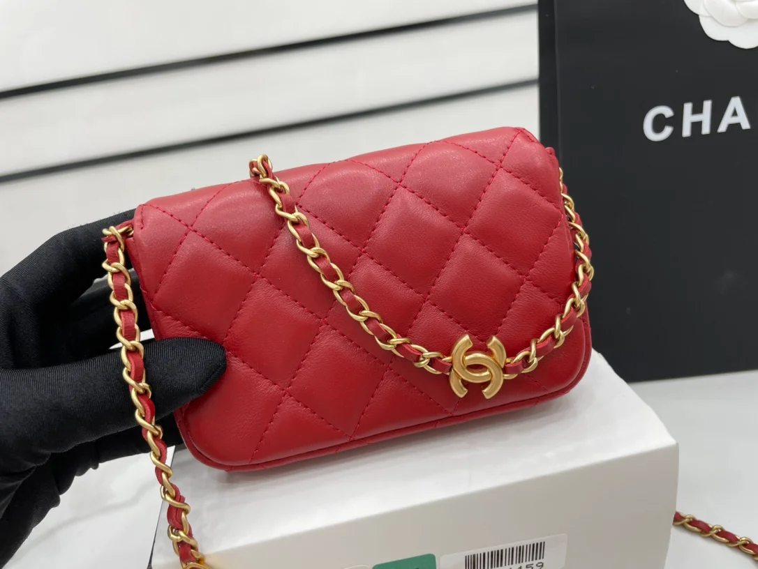 Chanel Classic Distressed Red For Women, Women’s Bags 4.7in/12cm