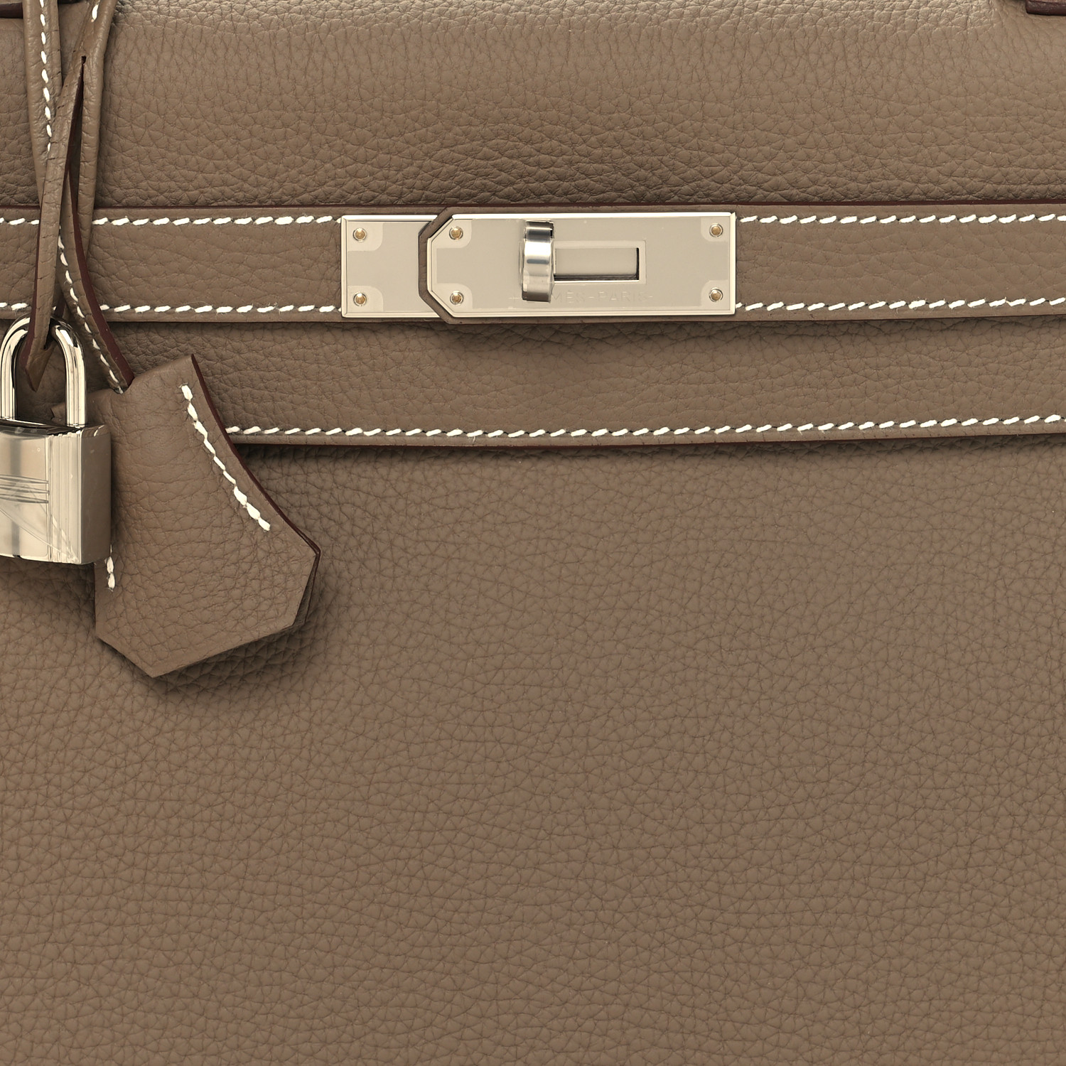 Togo Kelly Retourne 28 Etoupe