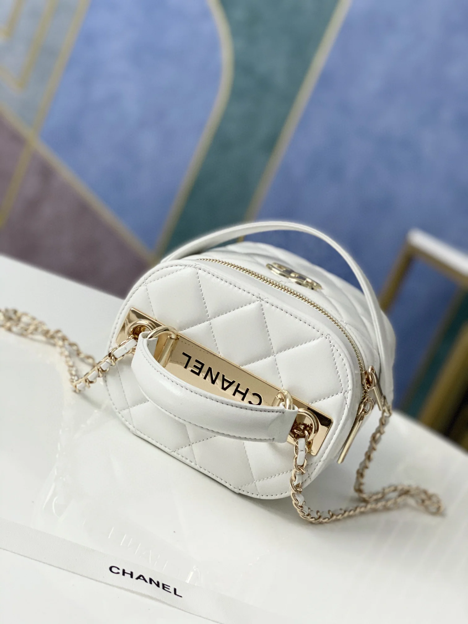 Chanel Vanity Case Gold Hardware White For Women, Women’s Handbags, Shoulder Bags 9.4in/24cm