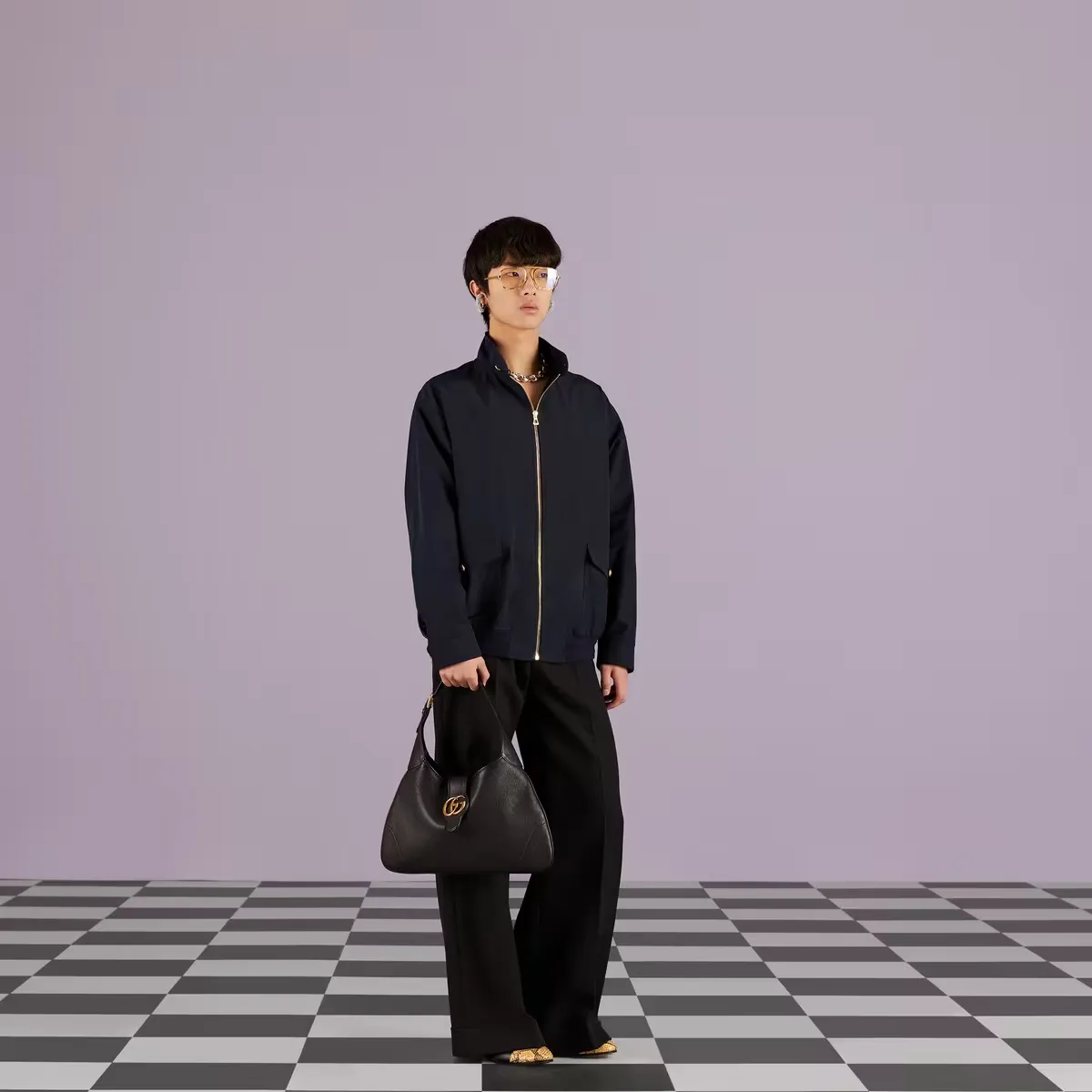 Aphrodite medium shoulder bag