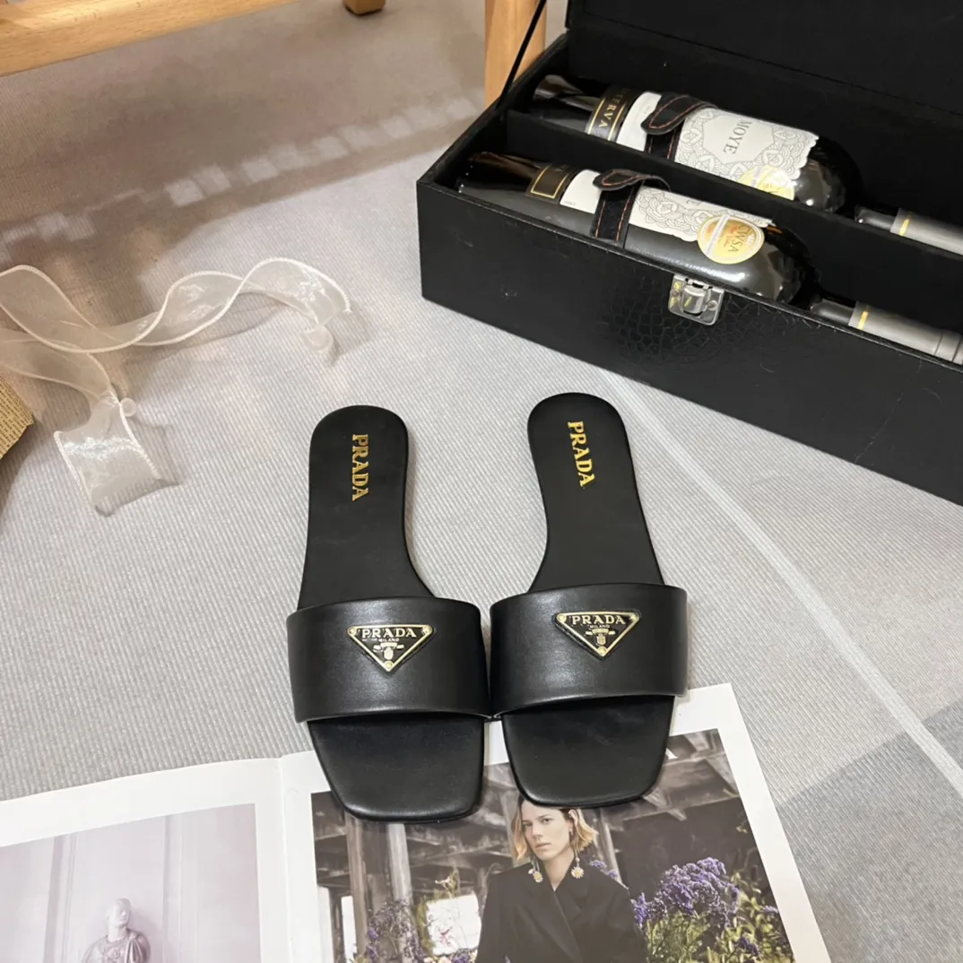 Pra new arrival women slippers