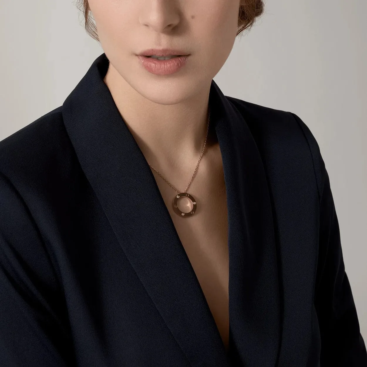 car The London Love Necklace With 3 Diamonds