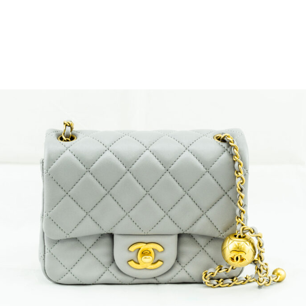 Lambskin Quilted CC Pearl Crush Mini Flap Light grey