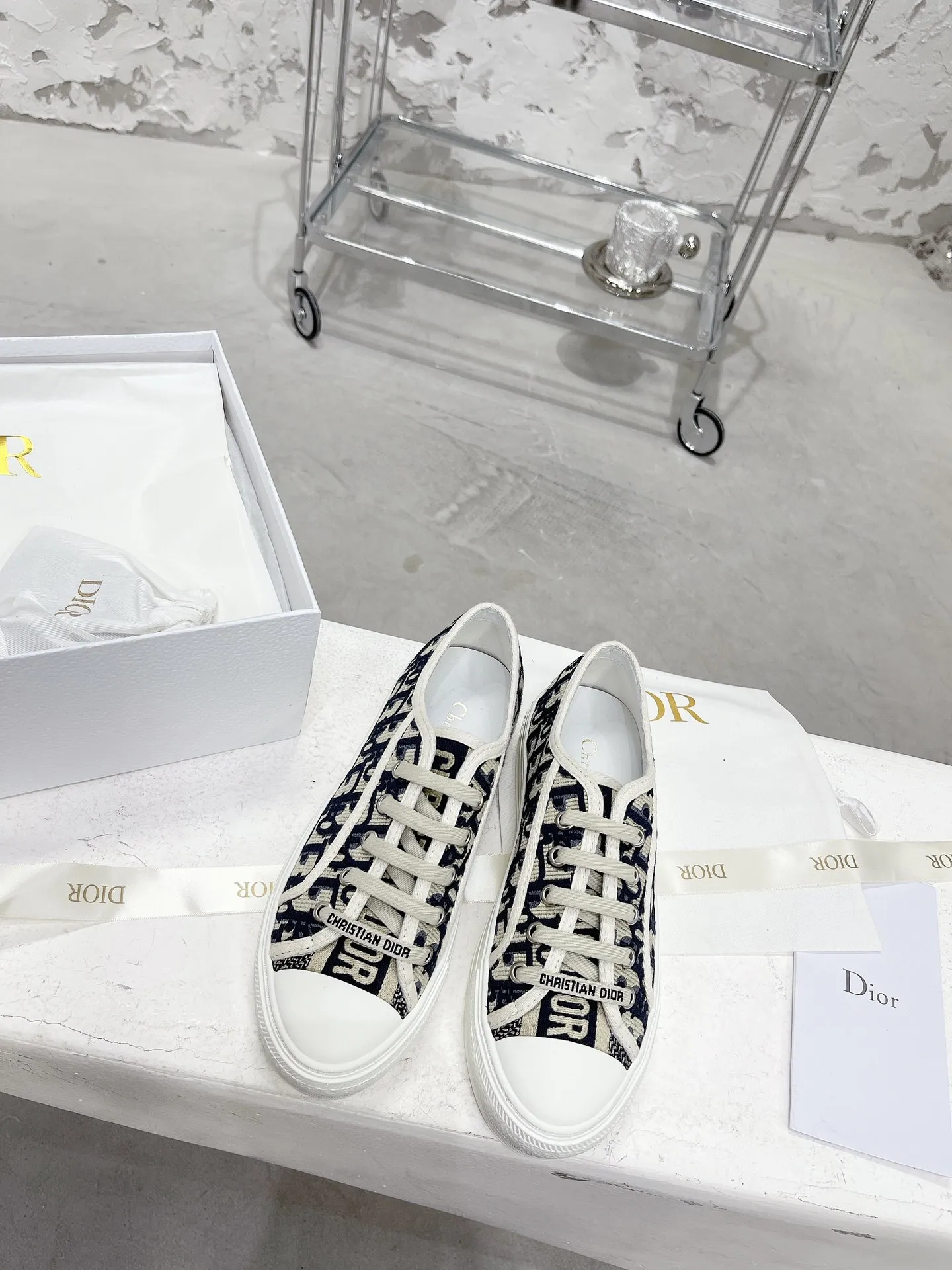 D new arrival women sneakers 02