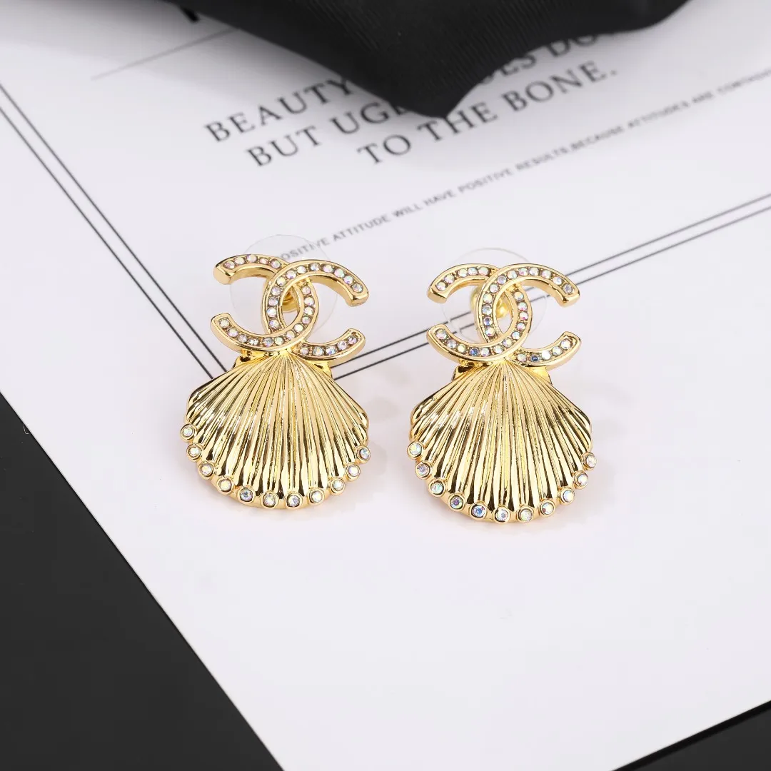 CC Earrings 0008