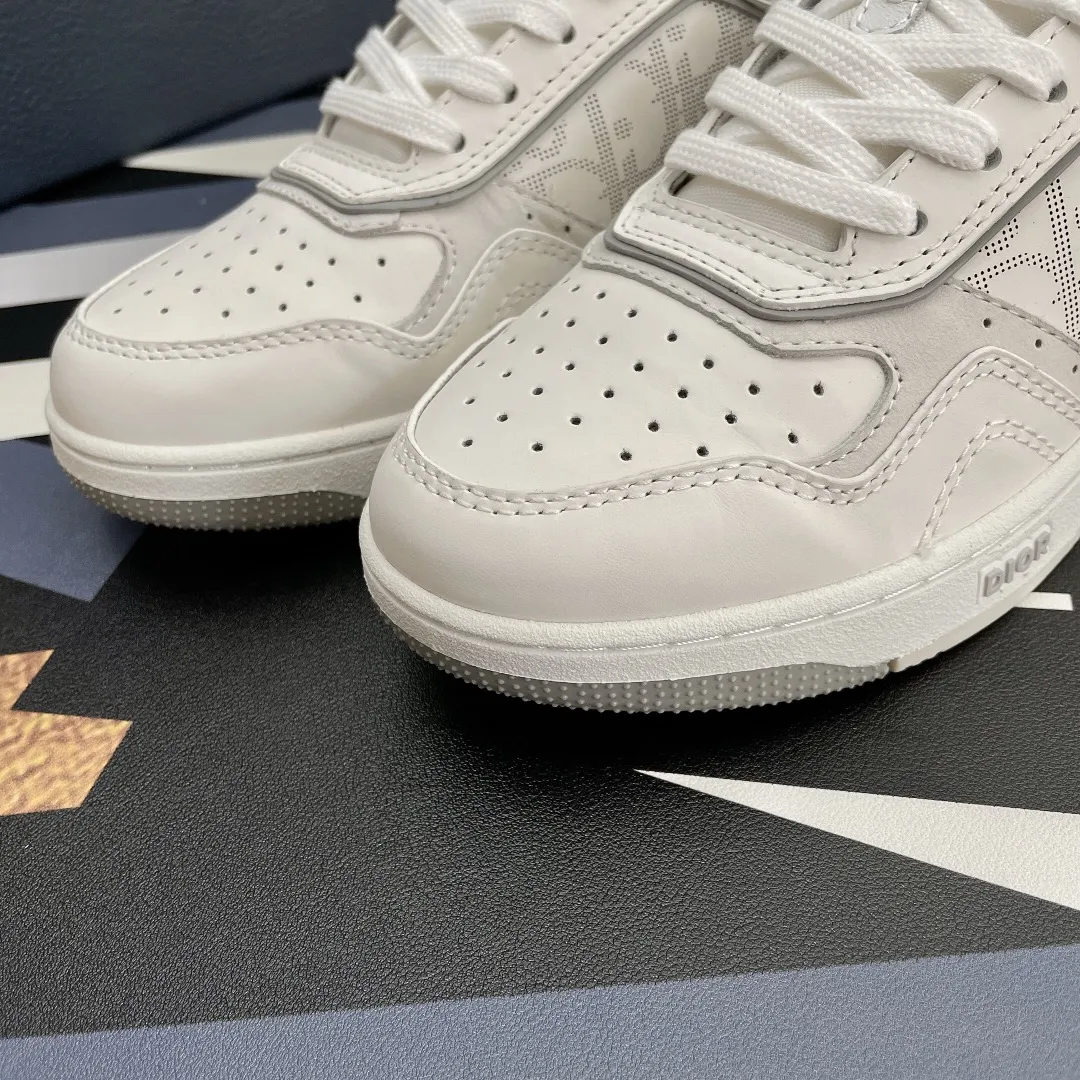 D new arrival men and women sneakers 01