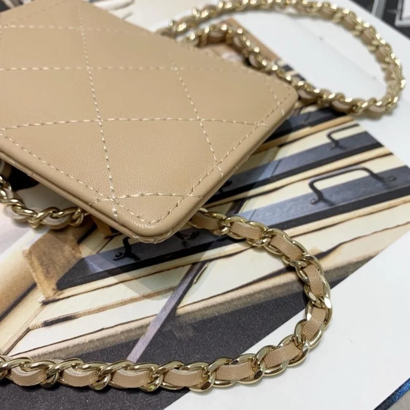 Chanel 19 In The Fall Of The New Camellias Work The Cards The Card Pack 86068