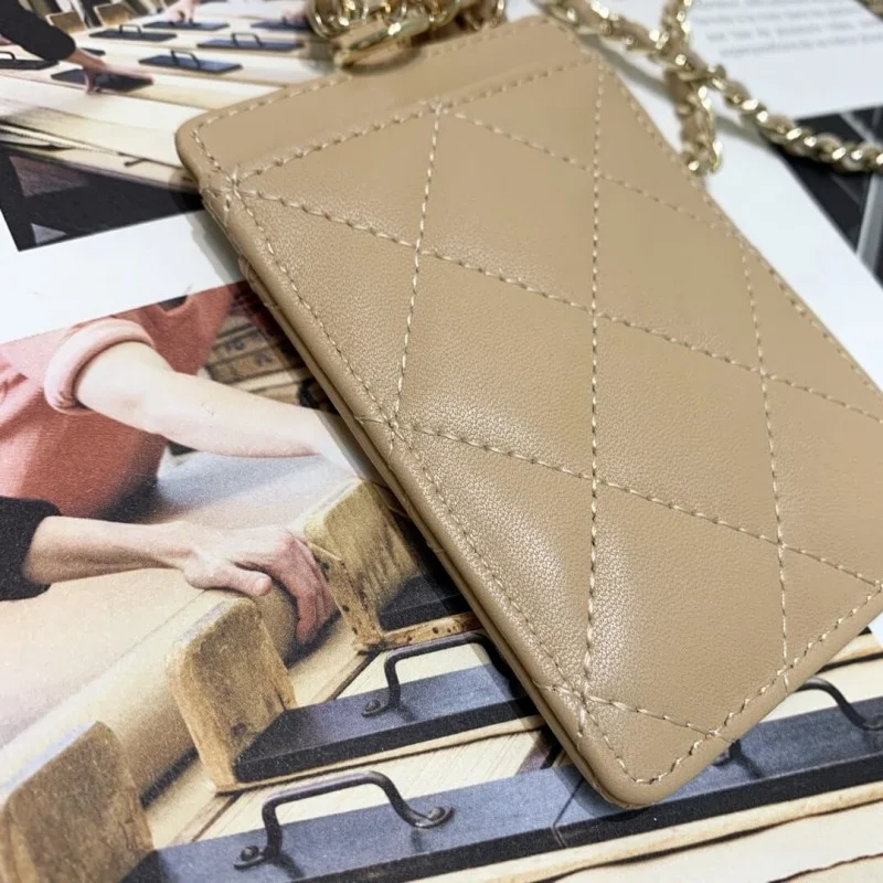 Chanel 19 In The Fall Of The New Camellias Work The Cards The Card Pack 86068