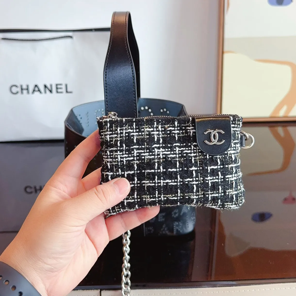 Calfskin Tweed Small Piercing Light Bucket Bag