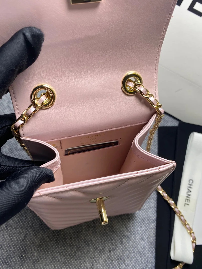 Chanel Chevron Trendy Cc Phone Light Purple Bag For Women 18cm/7in
