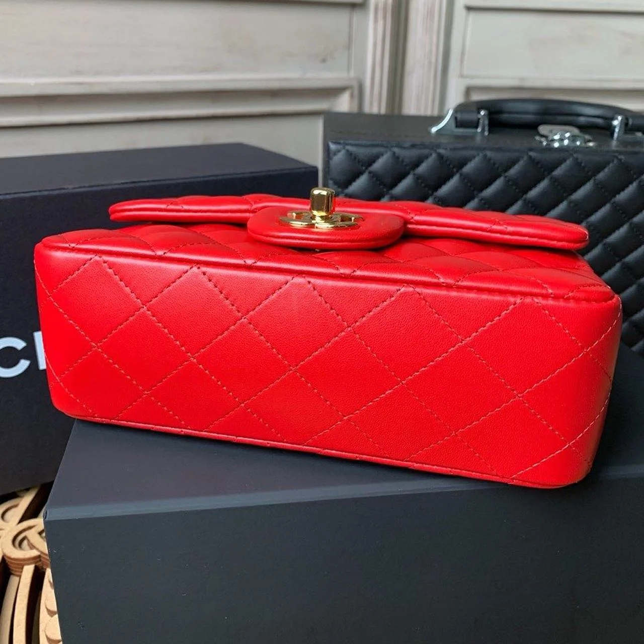 Chanel Mini Flap Bag Red For Women, Women’s Bags, Women’s Bag, Shoulder And Crossbody 7.8in/20cm A69900