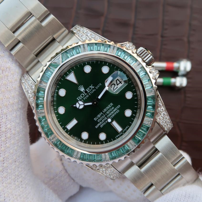 Submariner Silver Green Diamond 40mm