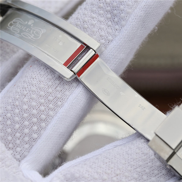 GMT MASTER 2 Black Bezel Multicolor Selection 40mm