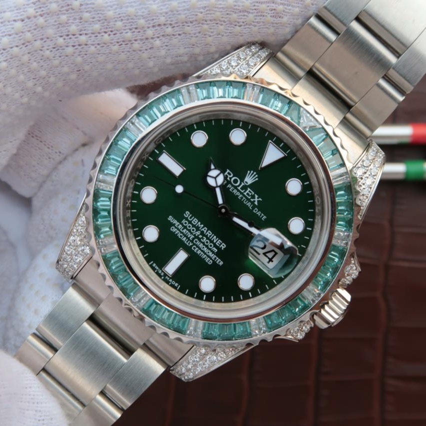 Submariner Silver Green Diamond 40mm
